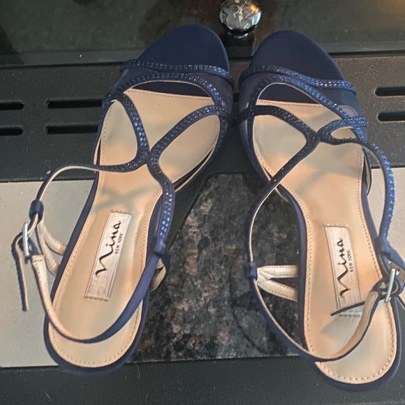 Nina Blossom Open-Toe Evening Sandal Navy Blue/Crystal Accents Size 8.5 - Picture 2 of 5